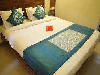 Oyo Rooms Railway Station Ankleshwar エクステリア 写真