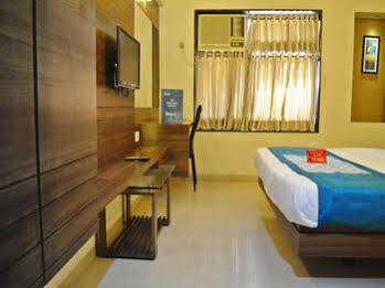 Oyo Rooms Railway Station Ankleshwar エクステリア 写真