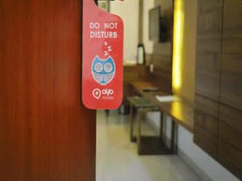 Oyo Rooms Railway Station Ankleshwar エクステリア 写真