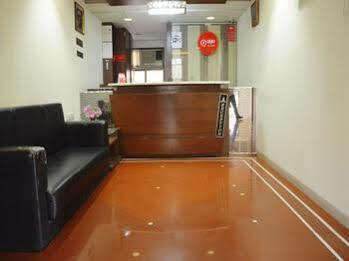 Oyo Rooms Railway Station Ankleshwar エクステリア 写真